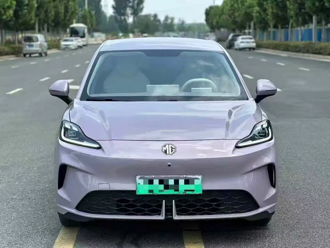 Фото 2 - MG MG4 EV
