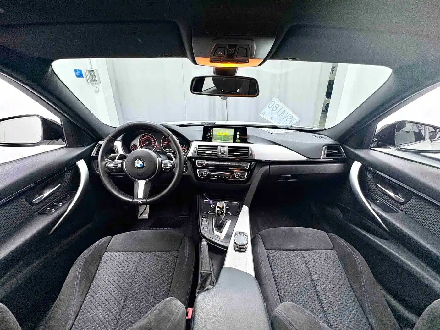BMW 3 Series 2016 320i M Sport фото 7