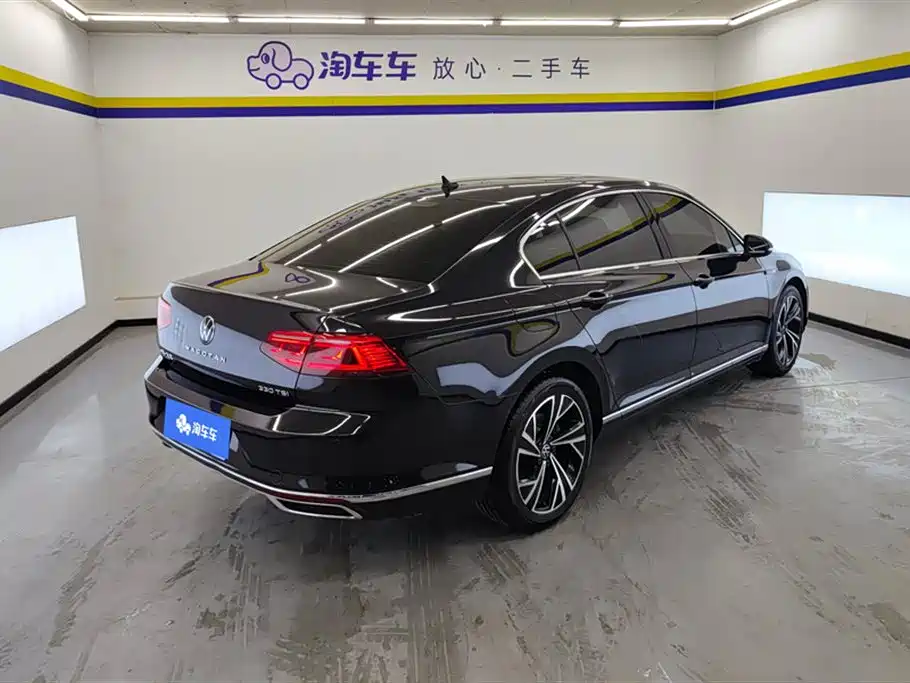 Volkswagen Magotan 2020 330TSI DSG Luxury фото 3
