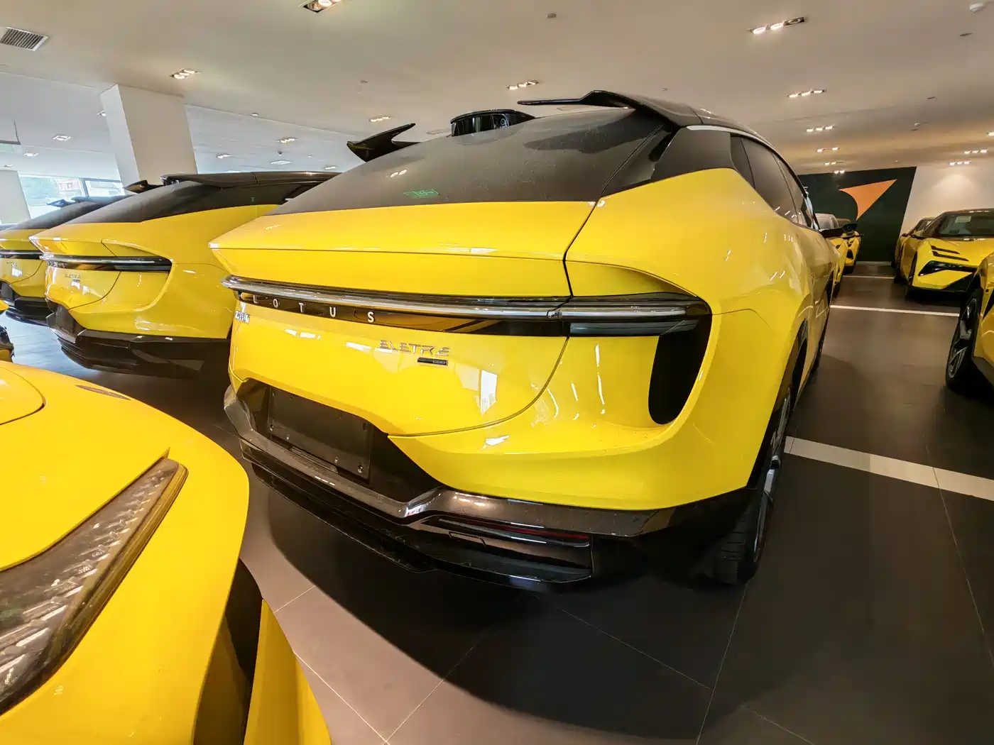 Lotus Cars ELETRE 2026 2025 600 Luxury