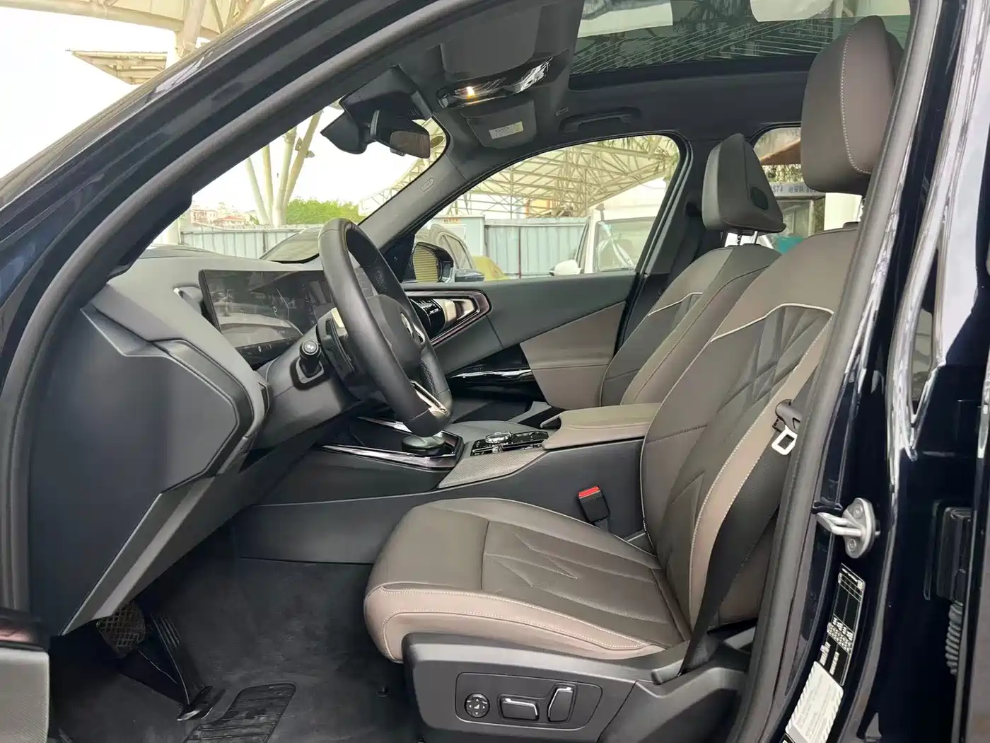 BMW X3 2025 xDrive30L Premium Model M Sport Black Package фото 3