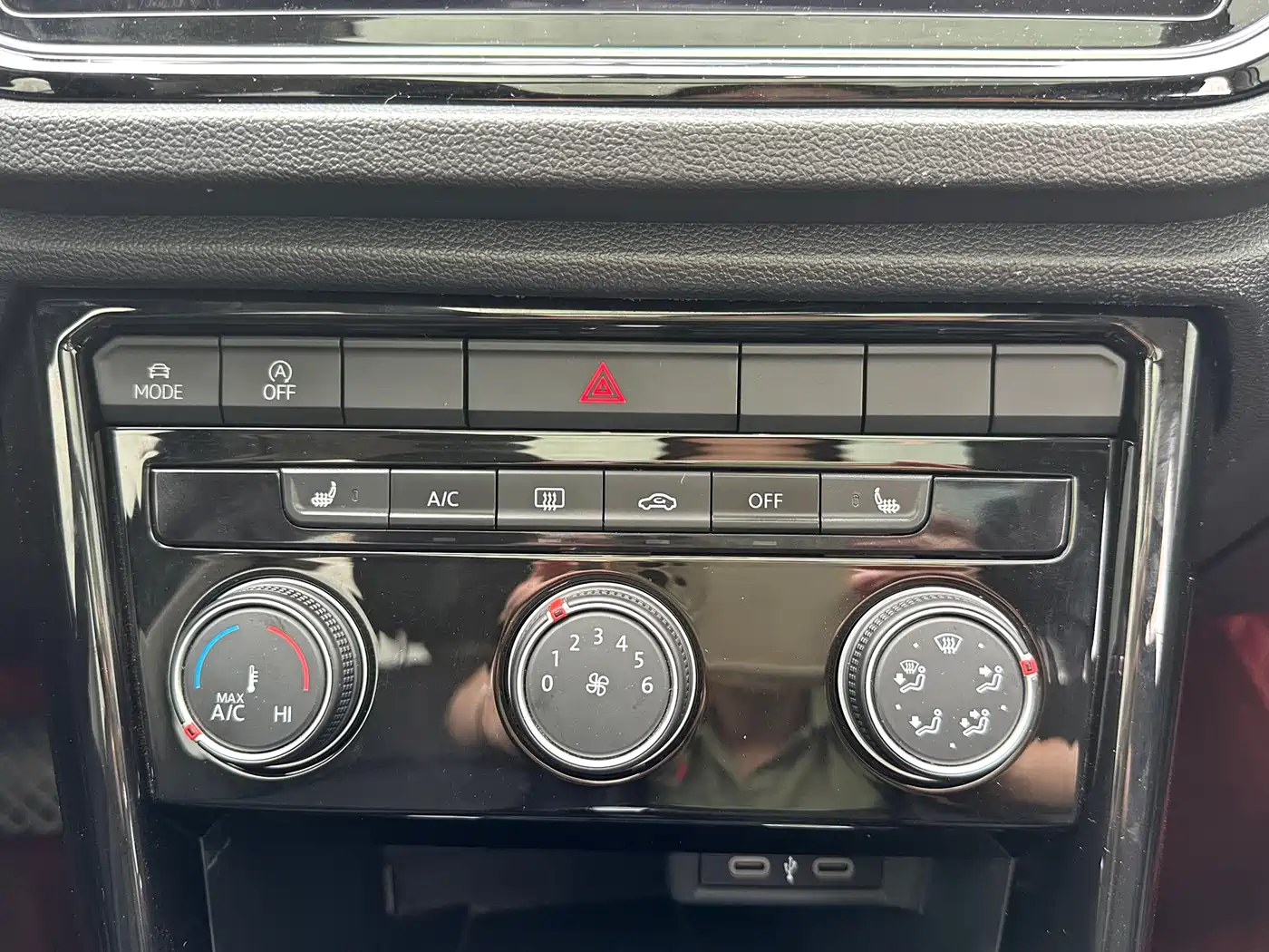 Volkswagen T-ROC 2022 280TSI DSG 2WD Comfort PLUS фото 15