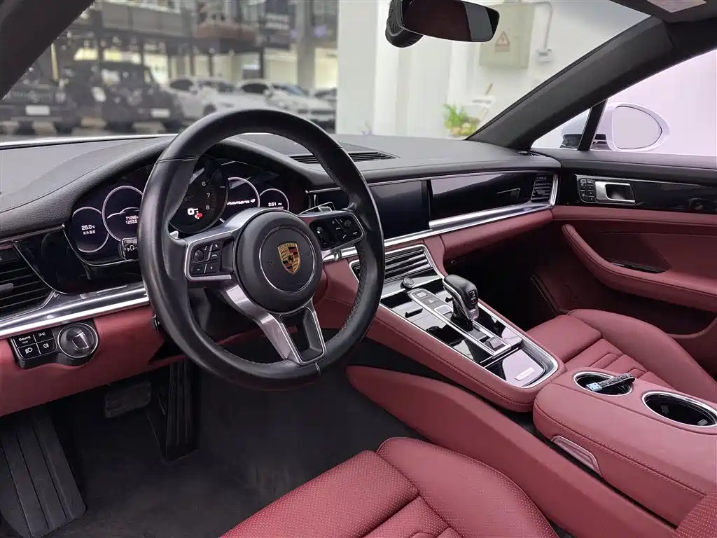 Porsche Panamera 2019 Panamera 4 Executive Long Wheelbase 2.9T фото 5