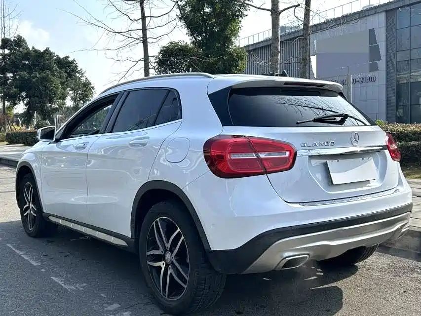 Mercedes-Benz GLA 2016 GLA 220 4MATIC Fashion фото 5