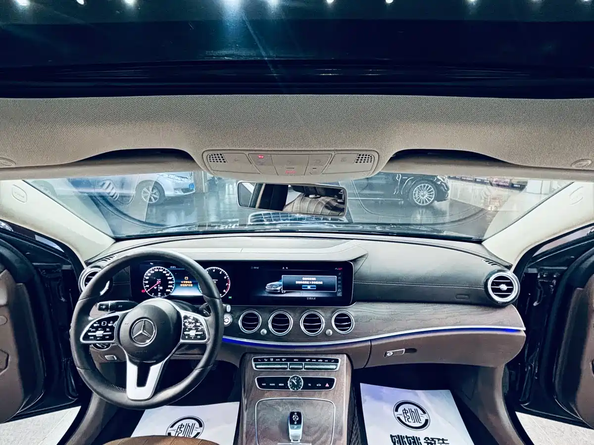 Mercedes-Benz E-Class 2020 E 300 L Luxury Model фото 4