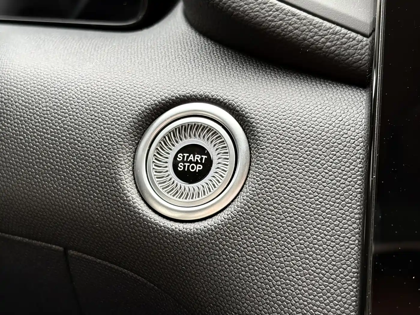 Hongqi HS3 PHEV 2025 125km Jingwei 2 Million Commemorative Edition фото 13
