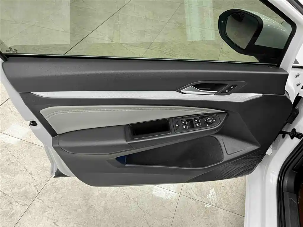 Volkswagen Golf 2021 280TSI DSG Pro фото 10