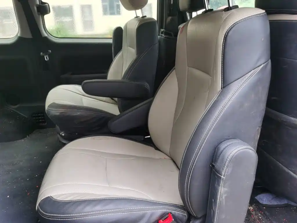 JAC Refine Refine M4 2017 2016 2.0L Manual Luxury