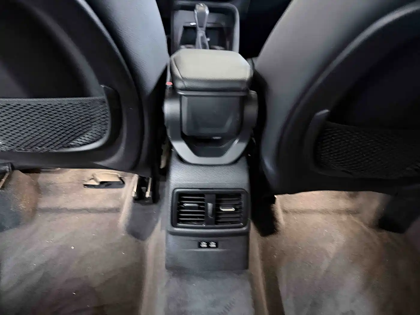 BMW X1 2019 sDrive18Li Fashion Model фото 15
