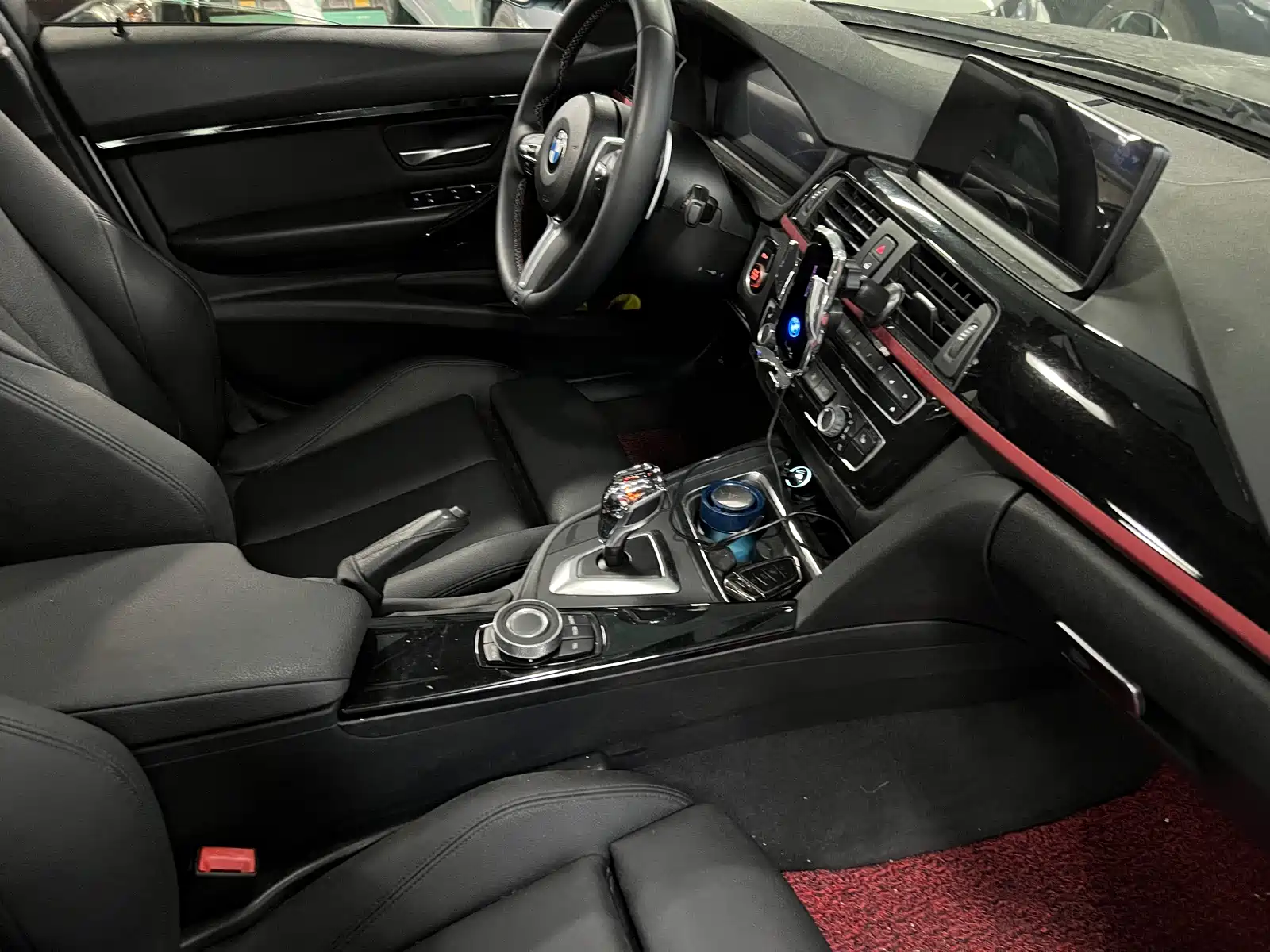 صورة 11 - BMW 3 Series