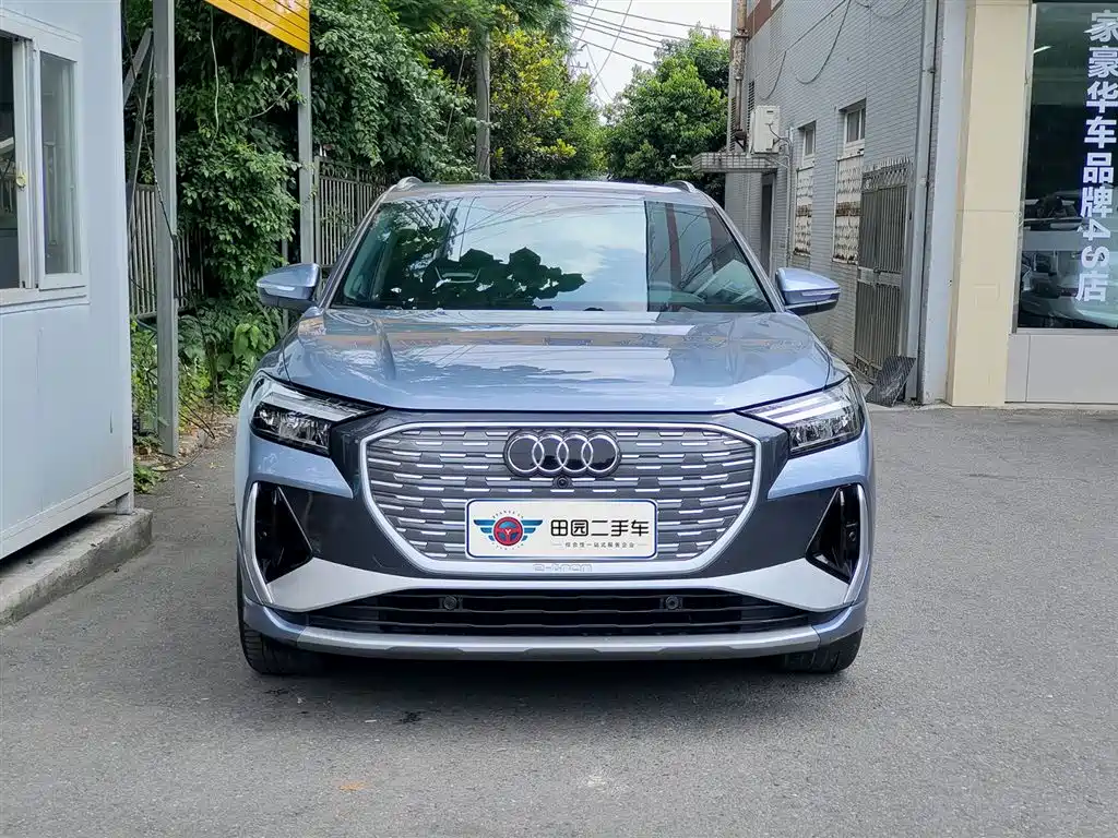 Audi Q4 e-tron 2025 2024 40 e-tron Creation Edition