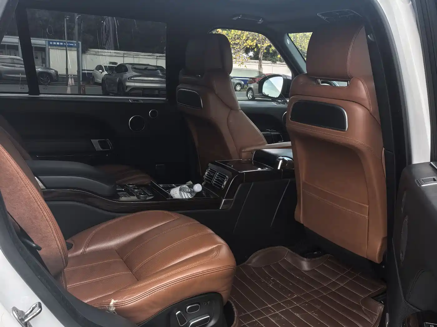 Land Rover Range Rover 2014 3.0 SC V6 Vogue SE Genesis Extended Edition фото 3