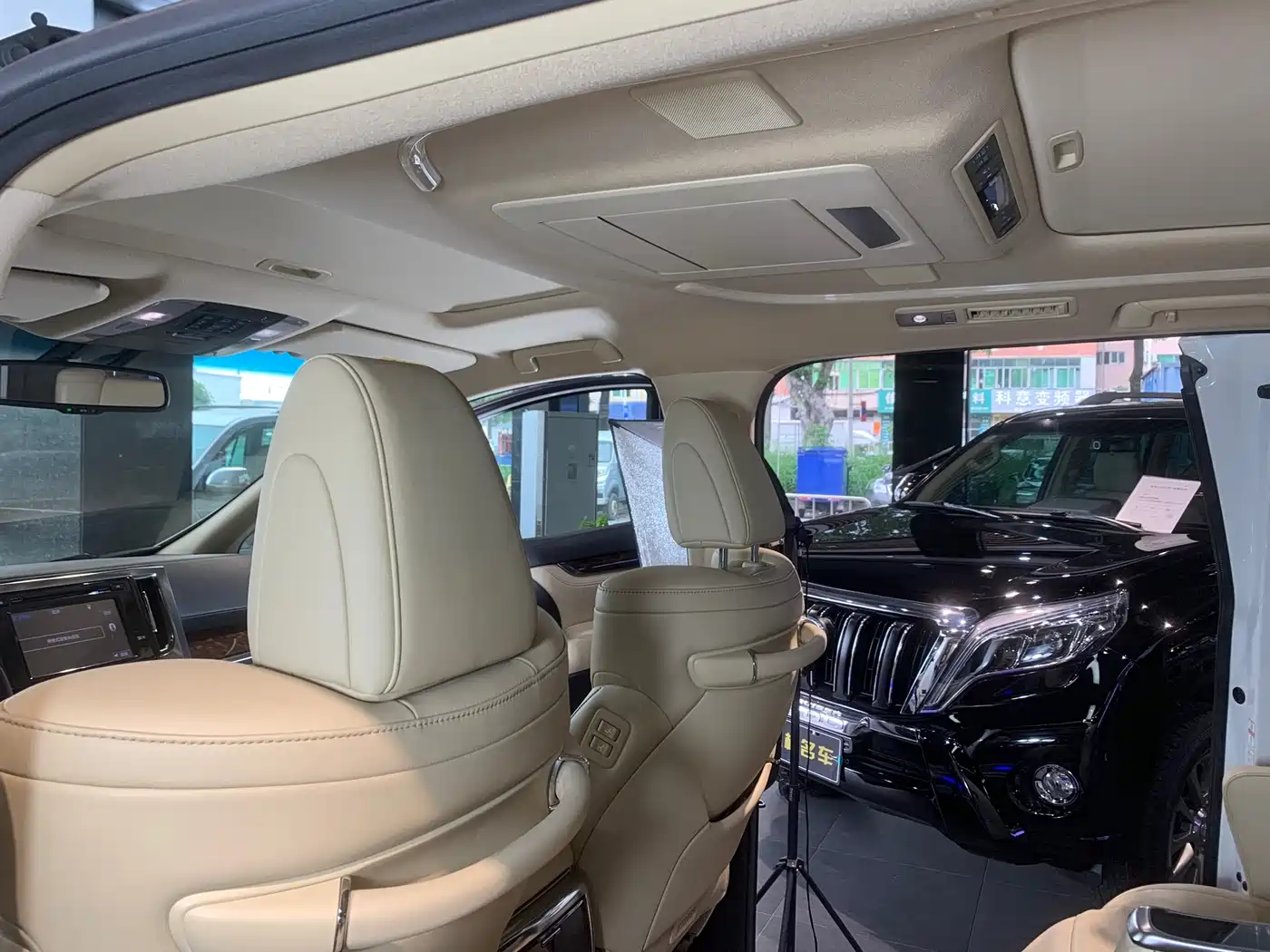 Toyota Alphard 2018 Facelift 3.5L Luxury Edition фото 19