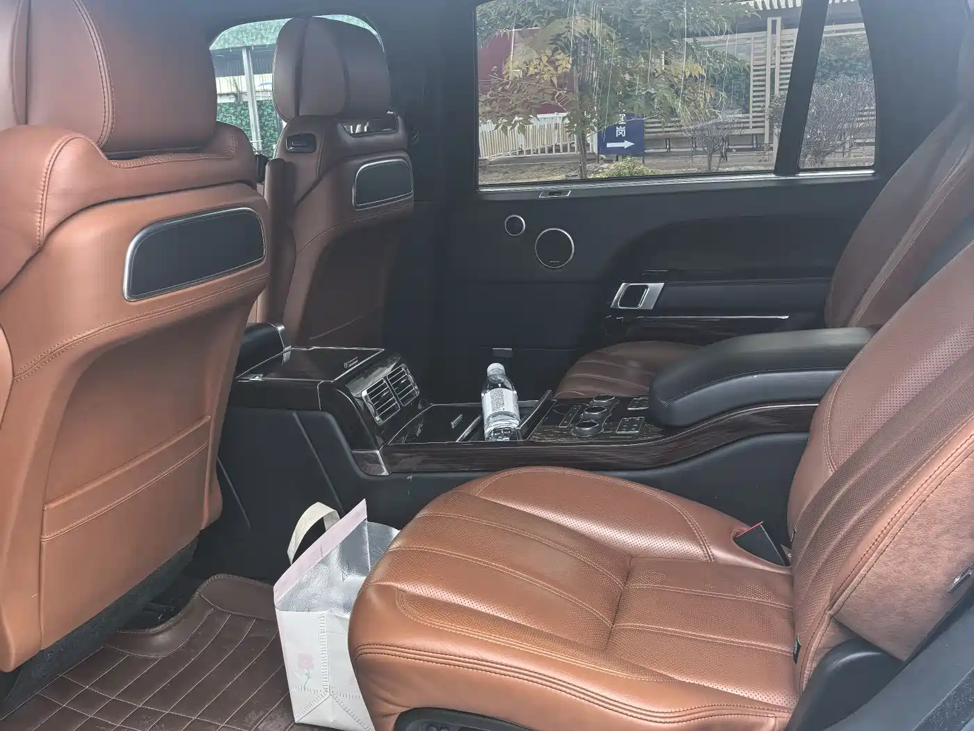 Land Rover Range Rover 2014 3.0 SC V6 Vogue SE Genesis Extended Edition фото 2