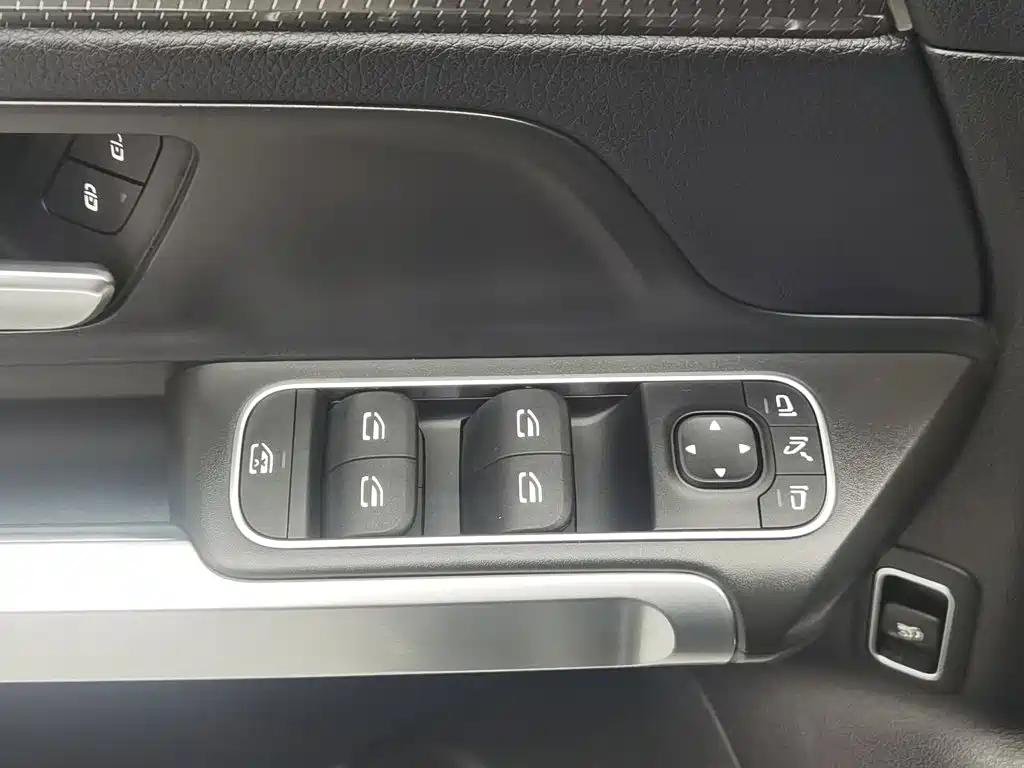 Mercedes-Benz GLB, миниатюра 9