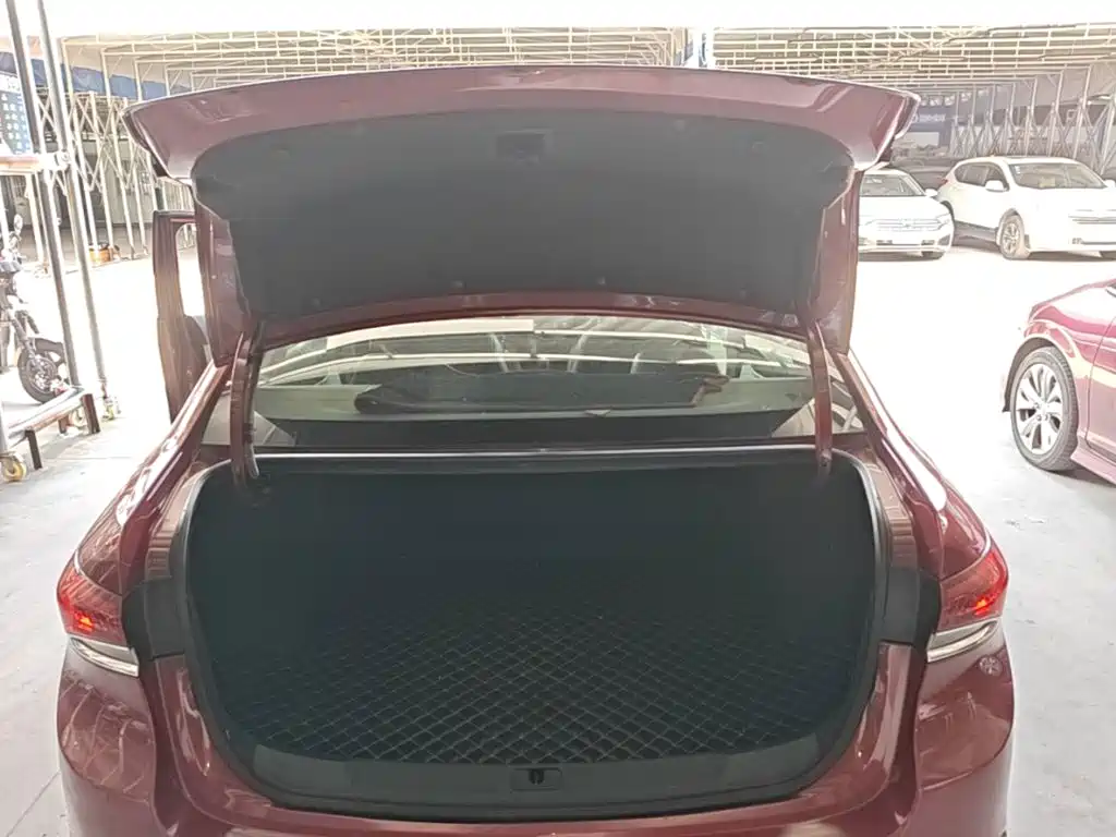 Фото 19 - Buick Excelle