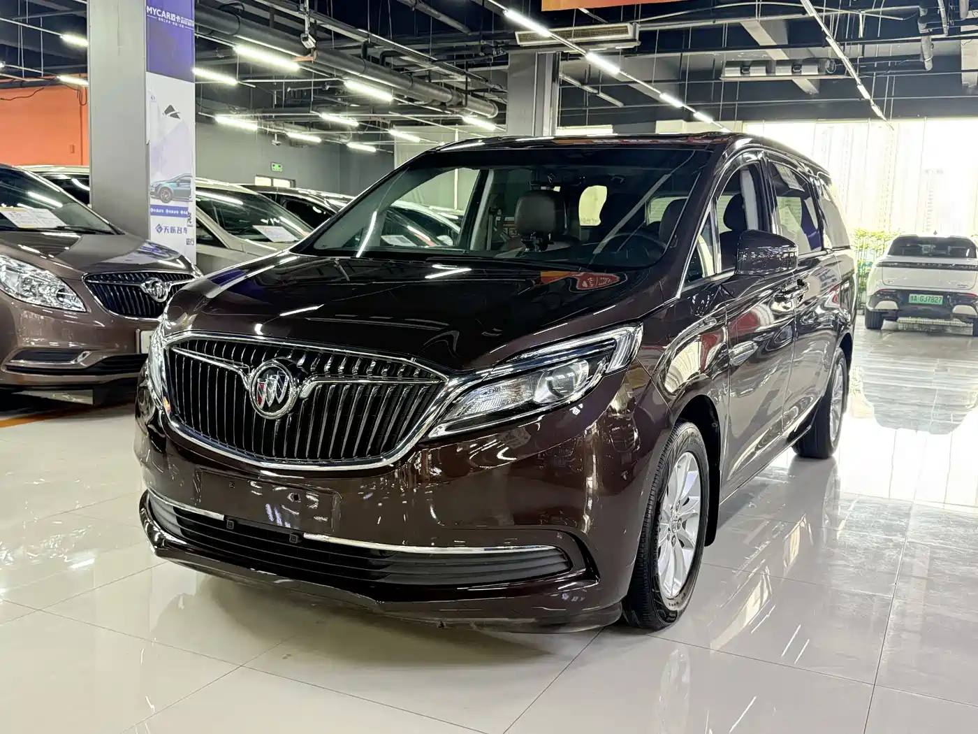 Buick GL8 2017 ES 28T Comfort Type China V
