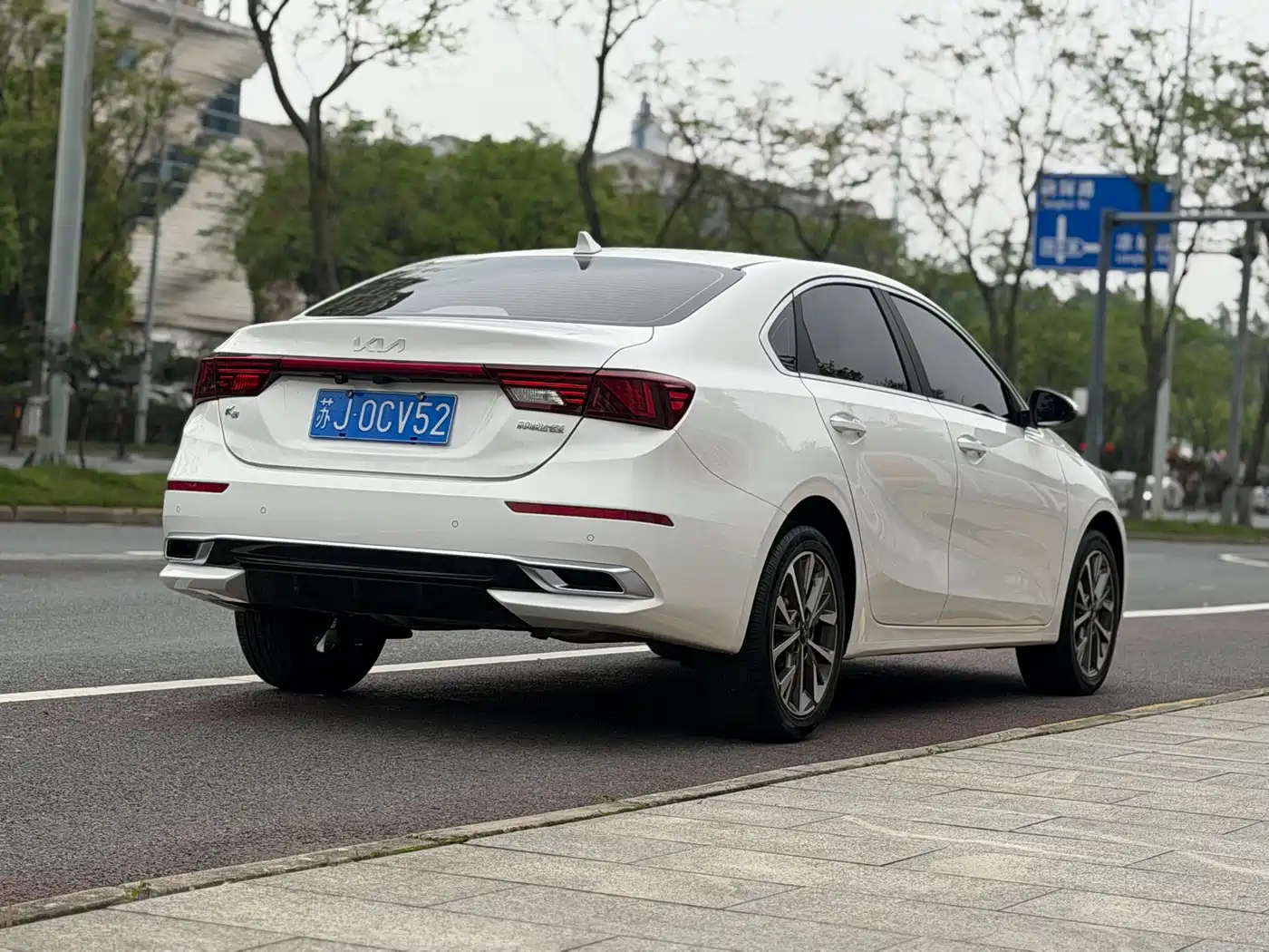 Kia K3 2021 Facelift 1.5L CVT Fashion Edition фото 4