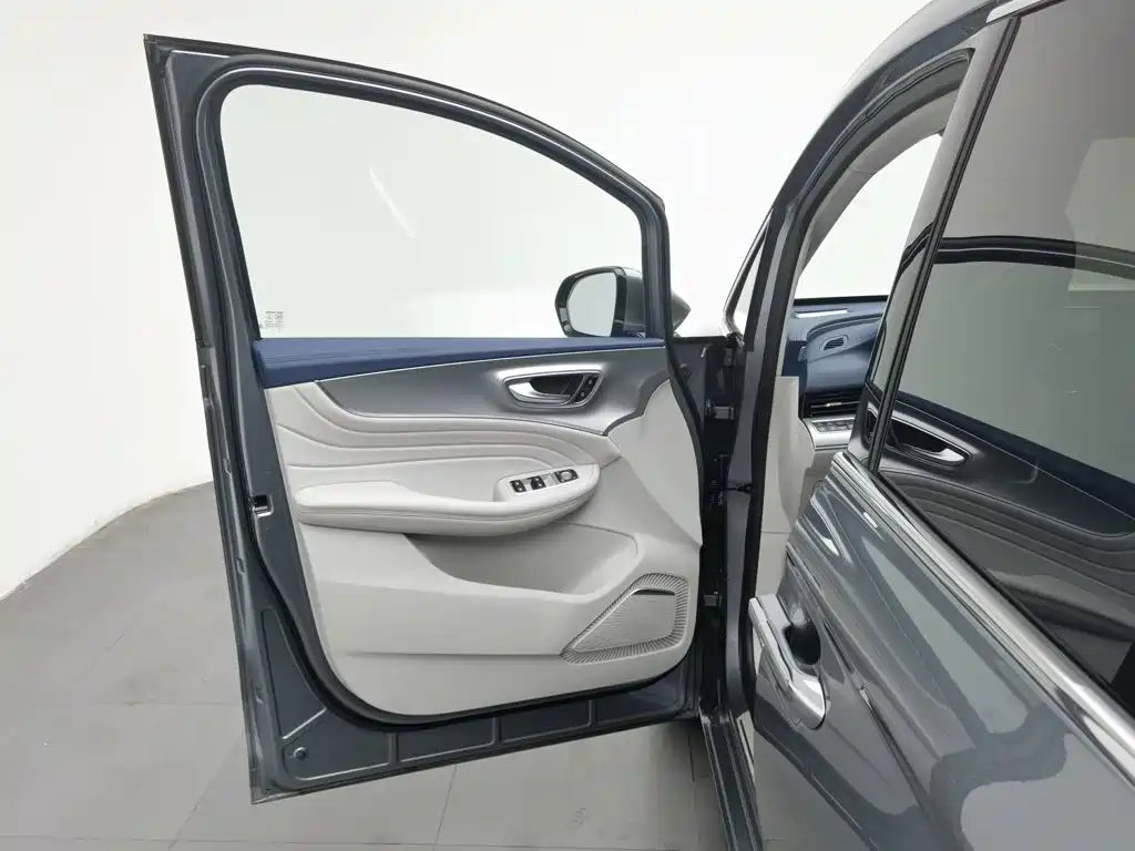 Roewe iMAX8 2022 2022 400TGI Gathering Edition