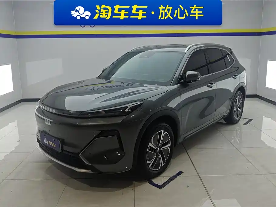 Geely Galaxy Starship 7 EM-i 2025 Model 120km Explorer+ Edition