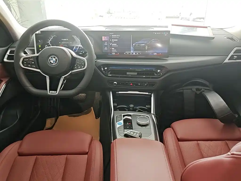 BMW i3 2025 eDrive 35 L фото 10