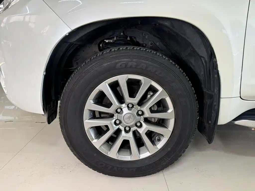 Toyota Prado 2020 2018 3.5L Automatic TX-L Rear-mounted Spare Tire