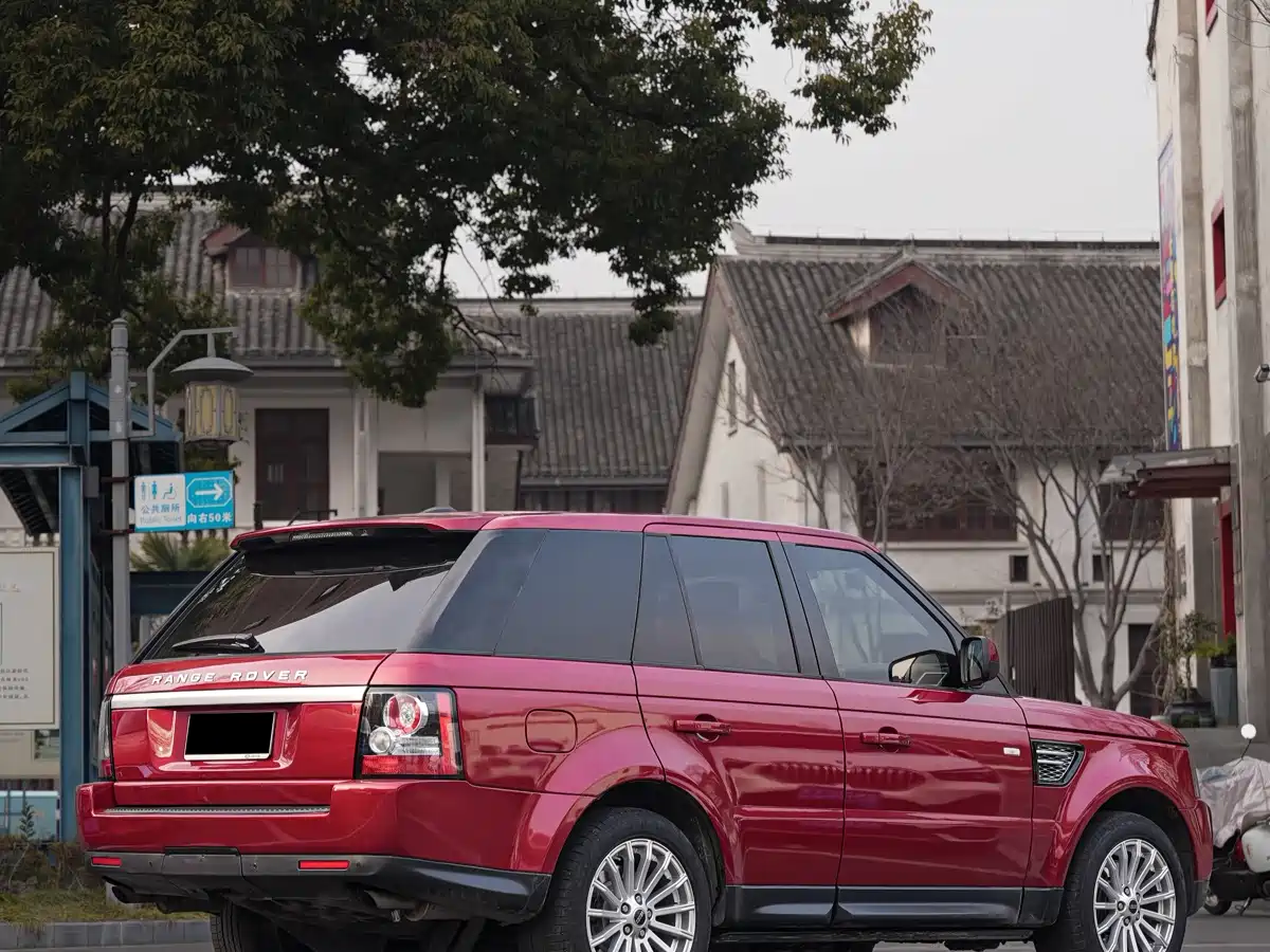 Land Rover Range Rover Sport 2012 5.0 NA V8 HSE фото 4