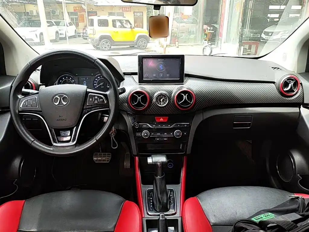 BAIC Senova X25 2017 2017 1.5L Auto Elite Navigation