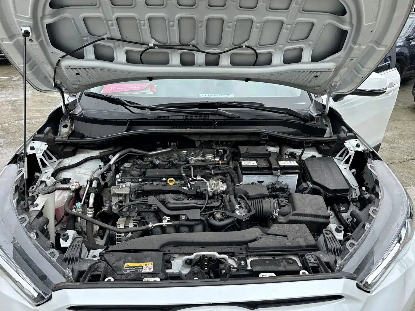 Toyota Frontlander 2023 2.0L CVT Leading Edition фото 16