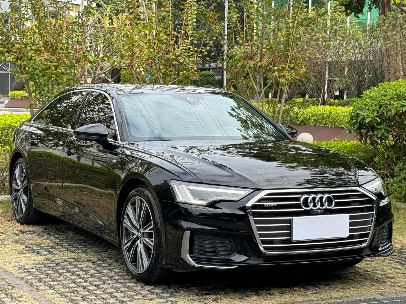 Audi A6L 2022 40 TFSI Luxury Dynamic фото 3