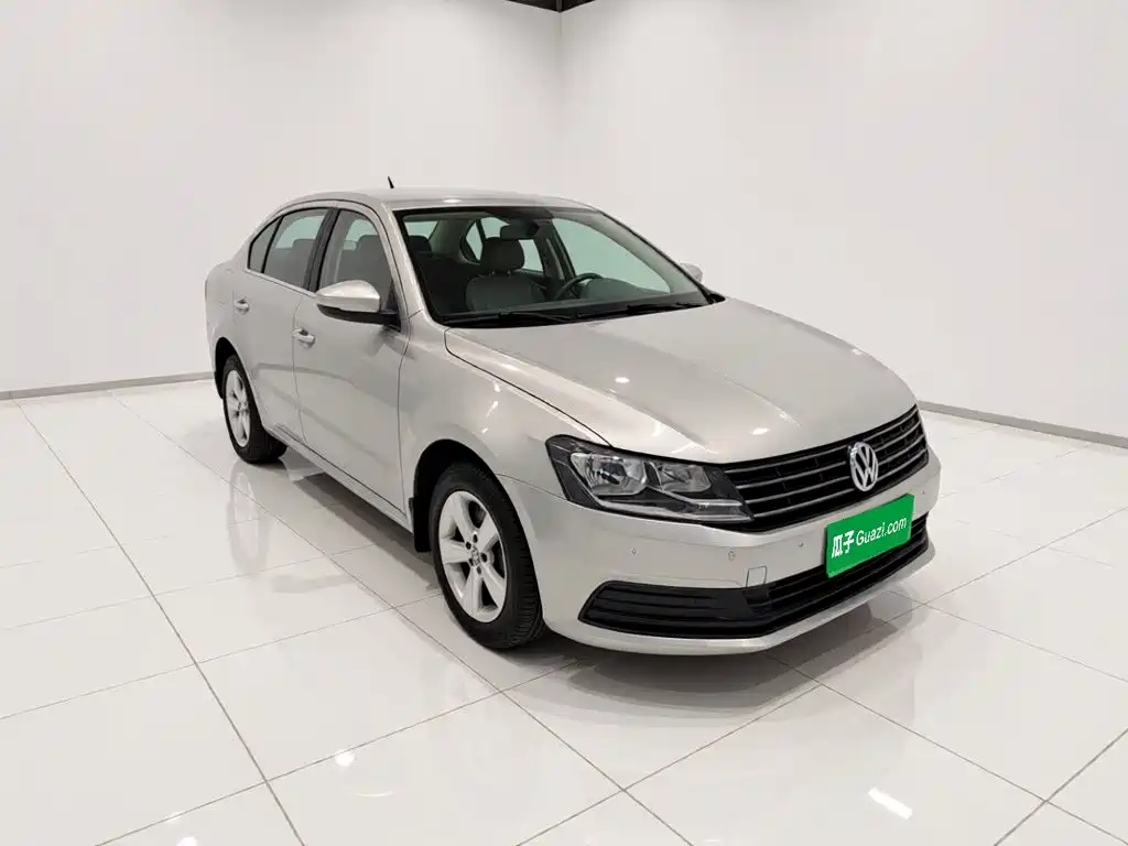 Фото 3 - Volkswagen Lavida