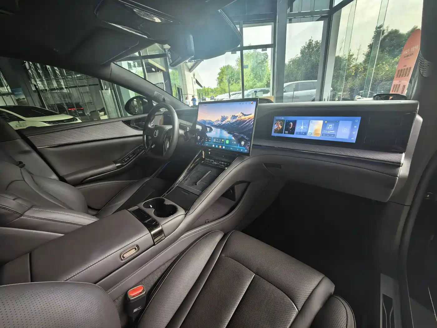 Denza Z9 2025 2024 Model 1100km AWD Ultra Edition