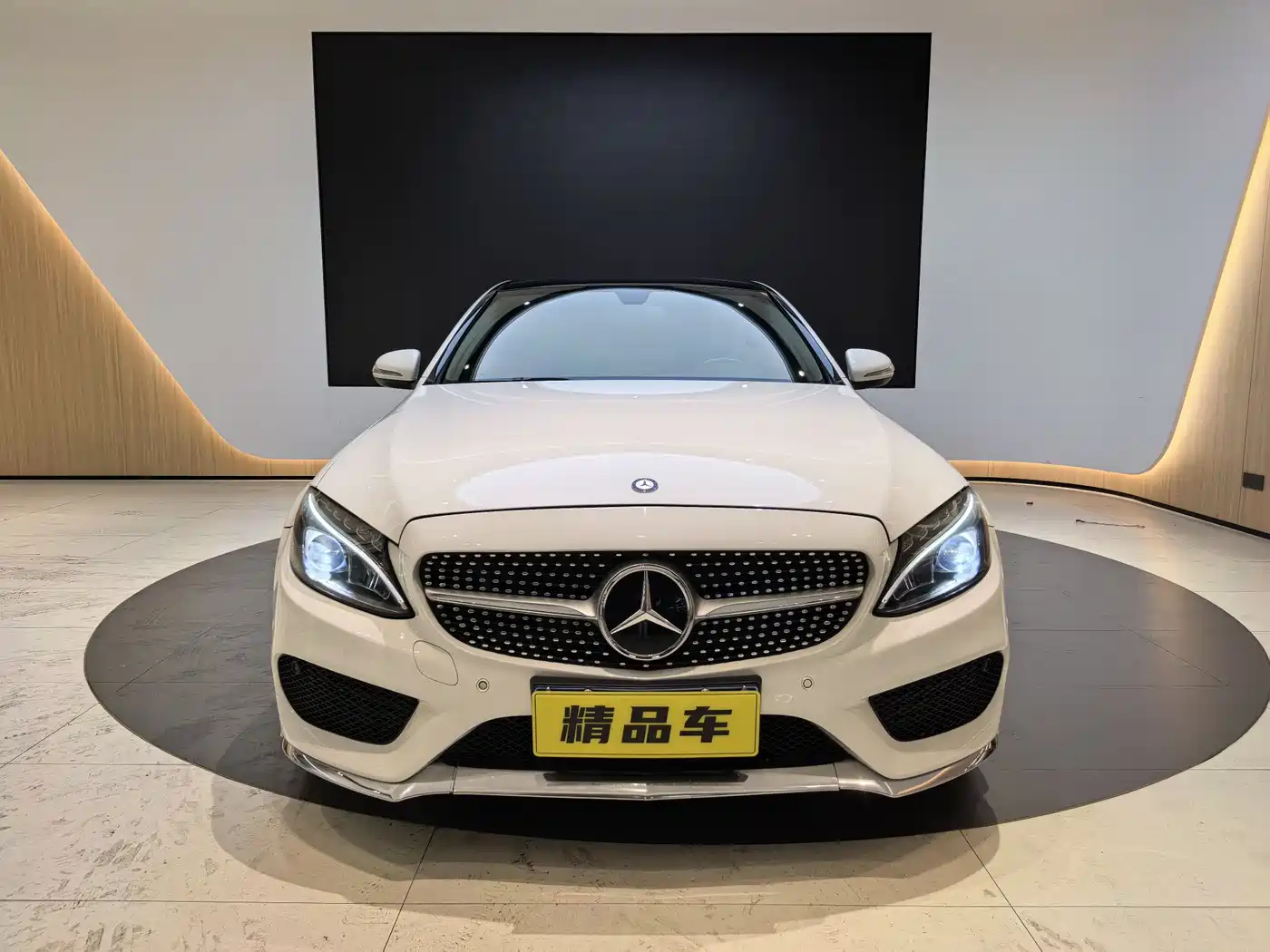 Mercedes-Benz C-Class 2015 Facelift C 200 L Sport фото 2