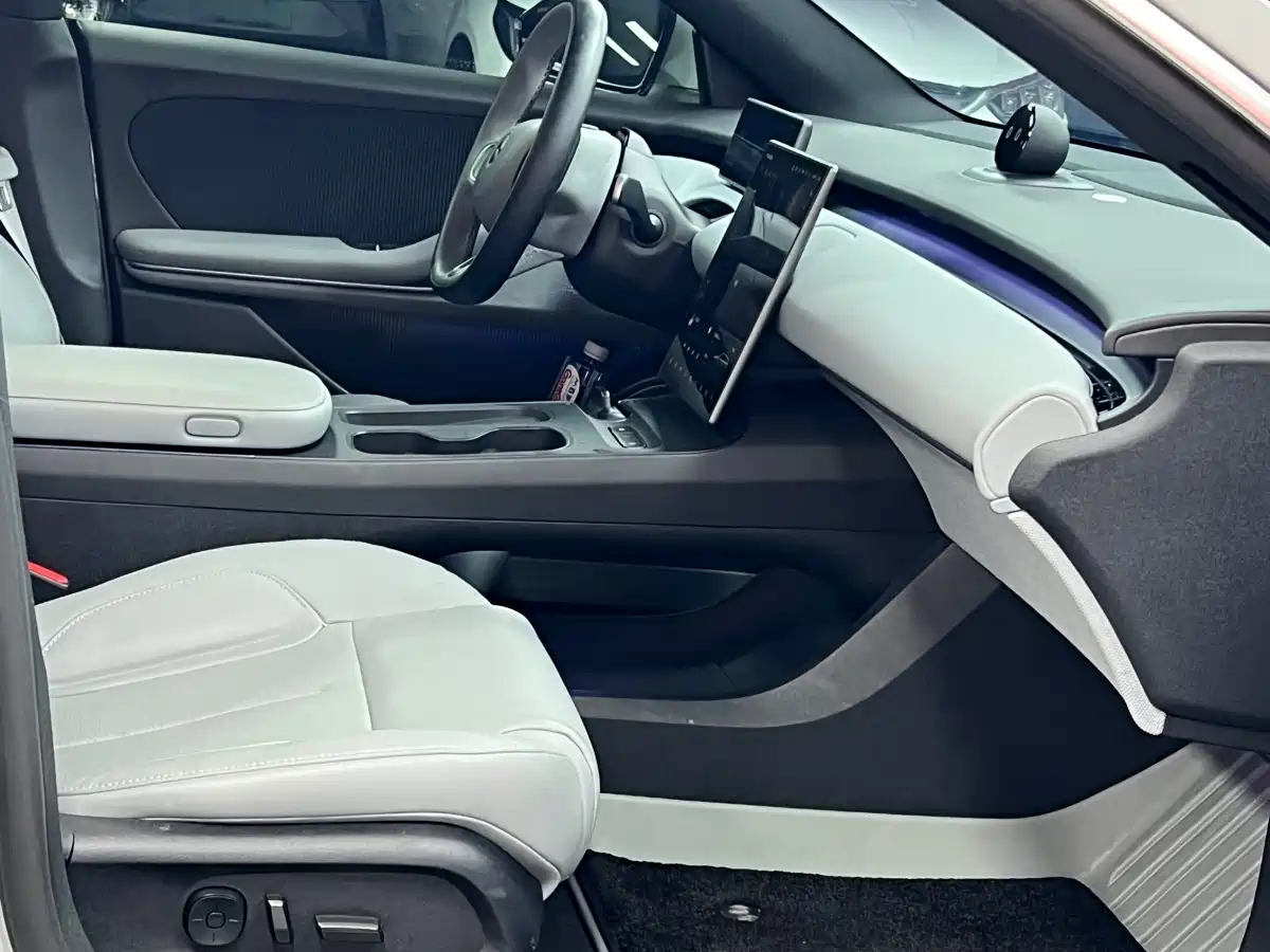 NIO ET5T 2025 2024 75kWh Touring