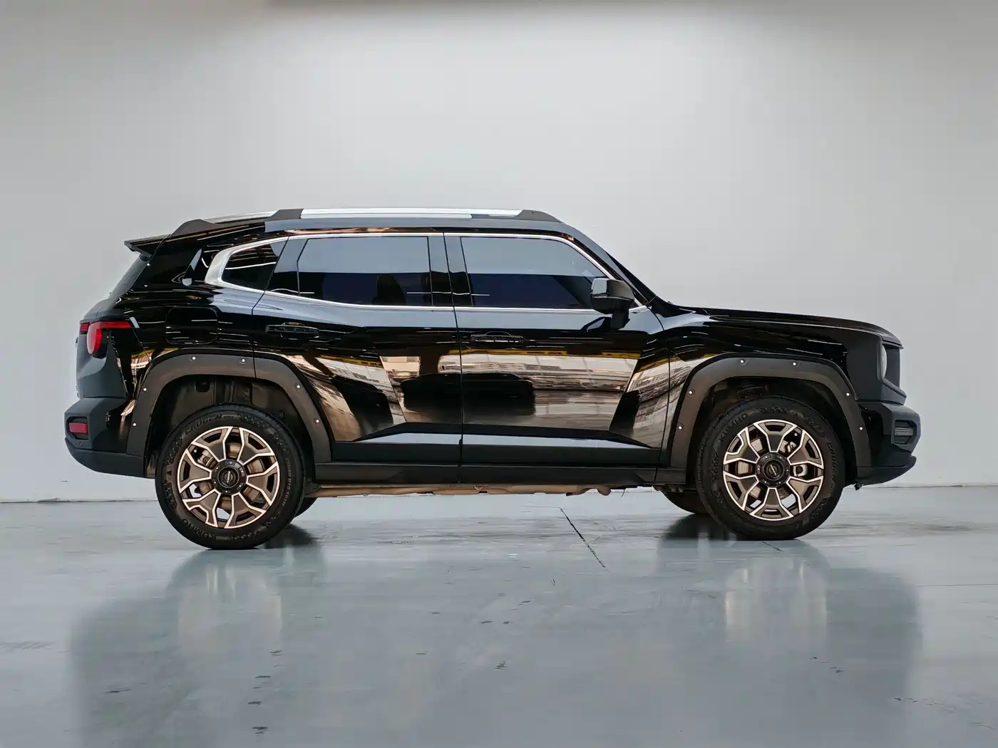 Haval Second-Generation Big Dog New Energy 2023 2023 DHT-PHEV 105km Trendy Electric Edition Plus