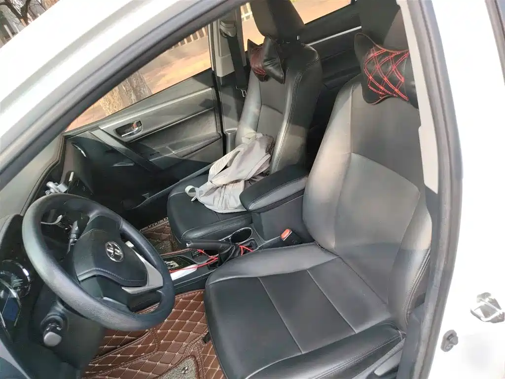 Toyota Corolla 2017 1.2T CVT GL фото 8