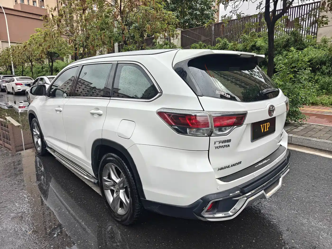 Toyota Highlander 2015 2.0T AWD Luxury Edition 7-seater фото 4