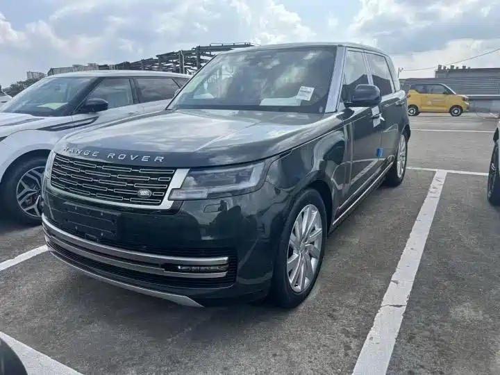 Land Rover Range Rover 2025 3.0 L6 400PS Flourishing Era Extended Wheelbase 7-Seater