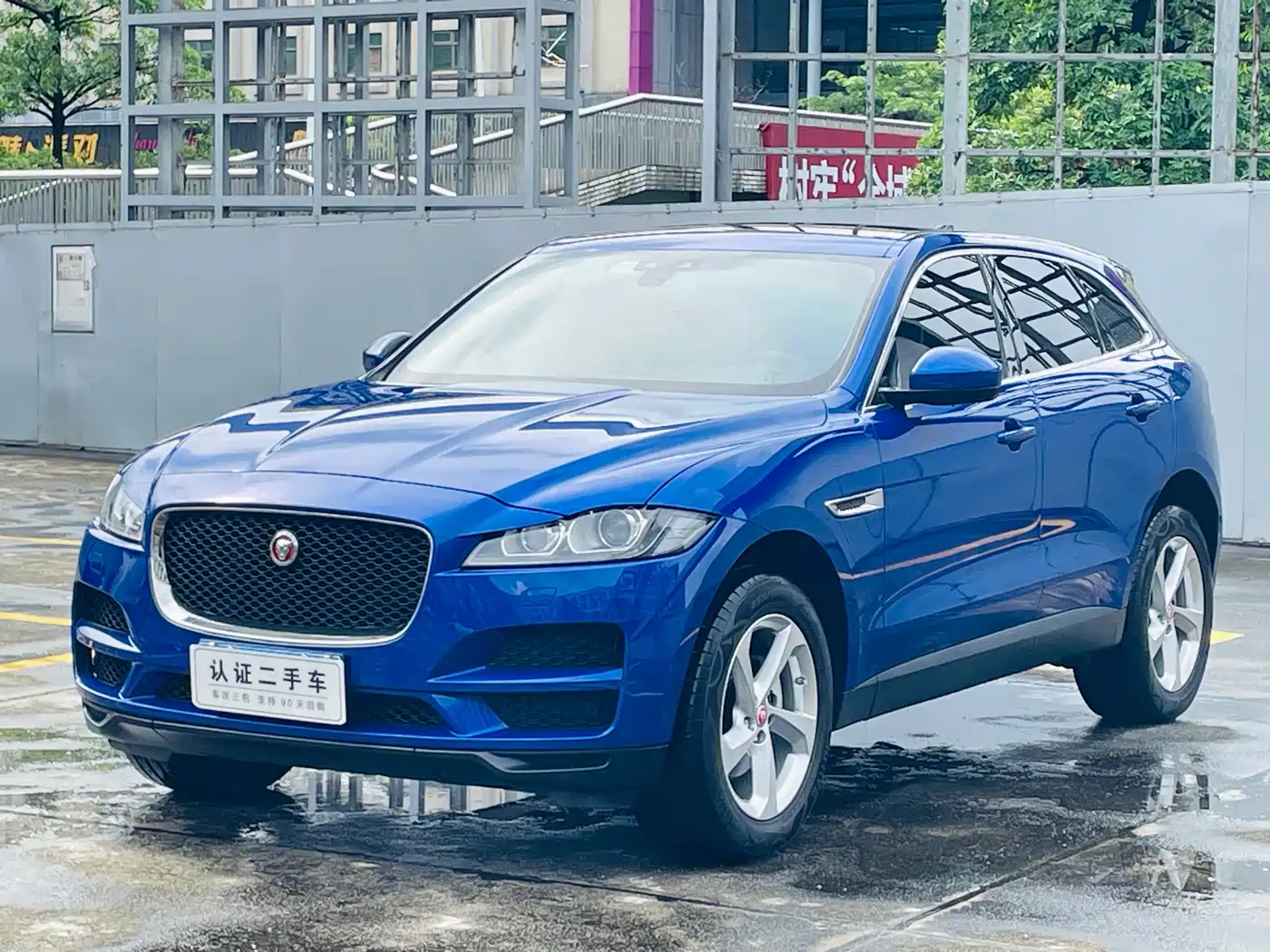 Jaguar F-PACE 2019 2.0T 4WD Urban Premium Edition