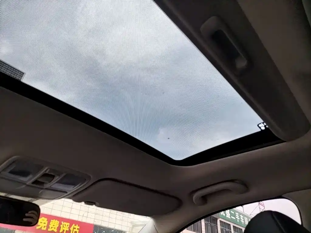 Hyundai Beijing Hyundai ix35 2013 2.0L Auto 2WD Smart GLS China IV фото 18