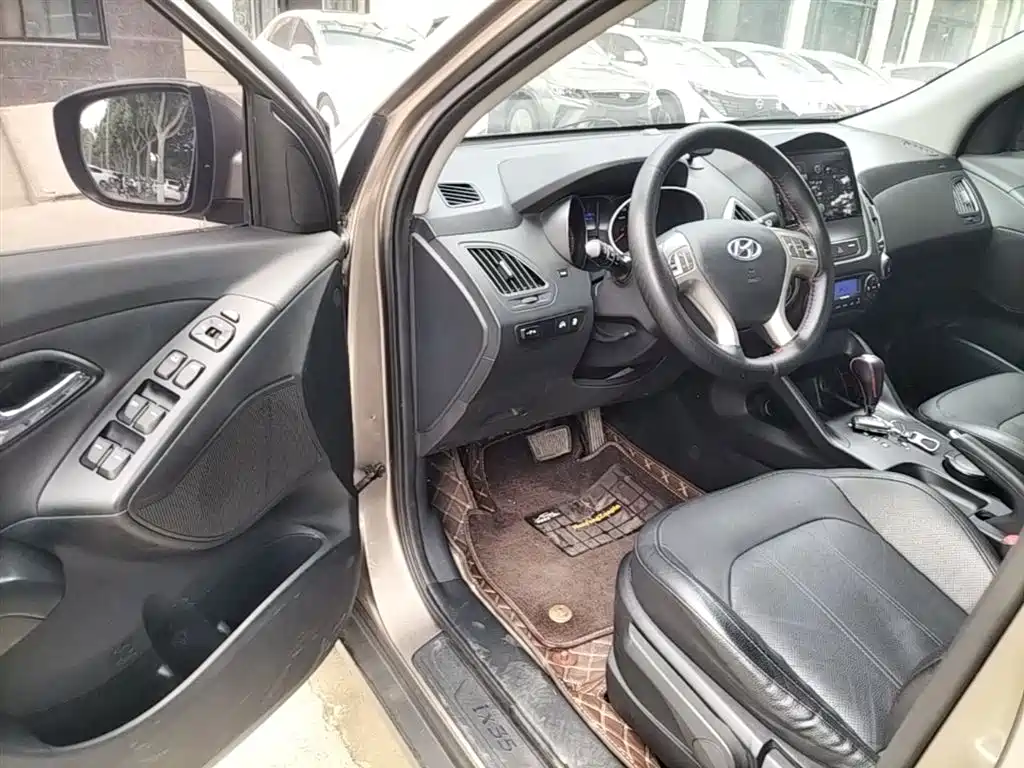 Hyundai Beijing Hyundai ix35 2013 2.0L Auto 2WD Smart GLS China IV фото 16