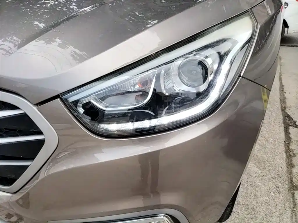 Hyundai Beijing Hyundai ix35 2013 2.0L Auto 2WD Smart GLS China IV фото 24