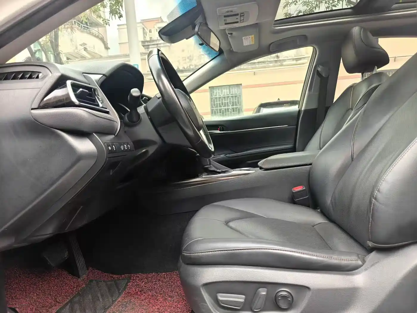 Toyota Camry 2019 2.5G Luxury Edition China VI фото 8