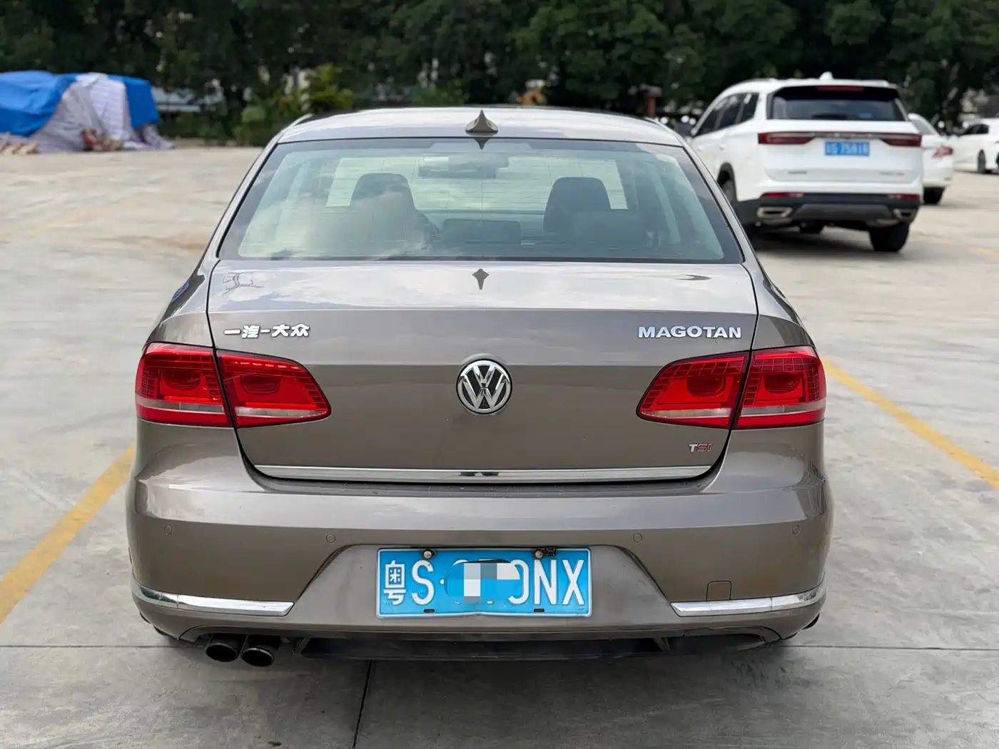 Фото 14 - Volkswagen Magotan