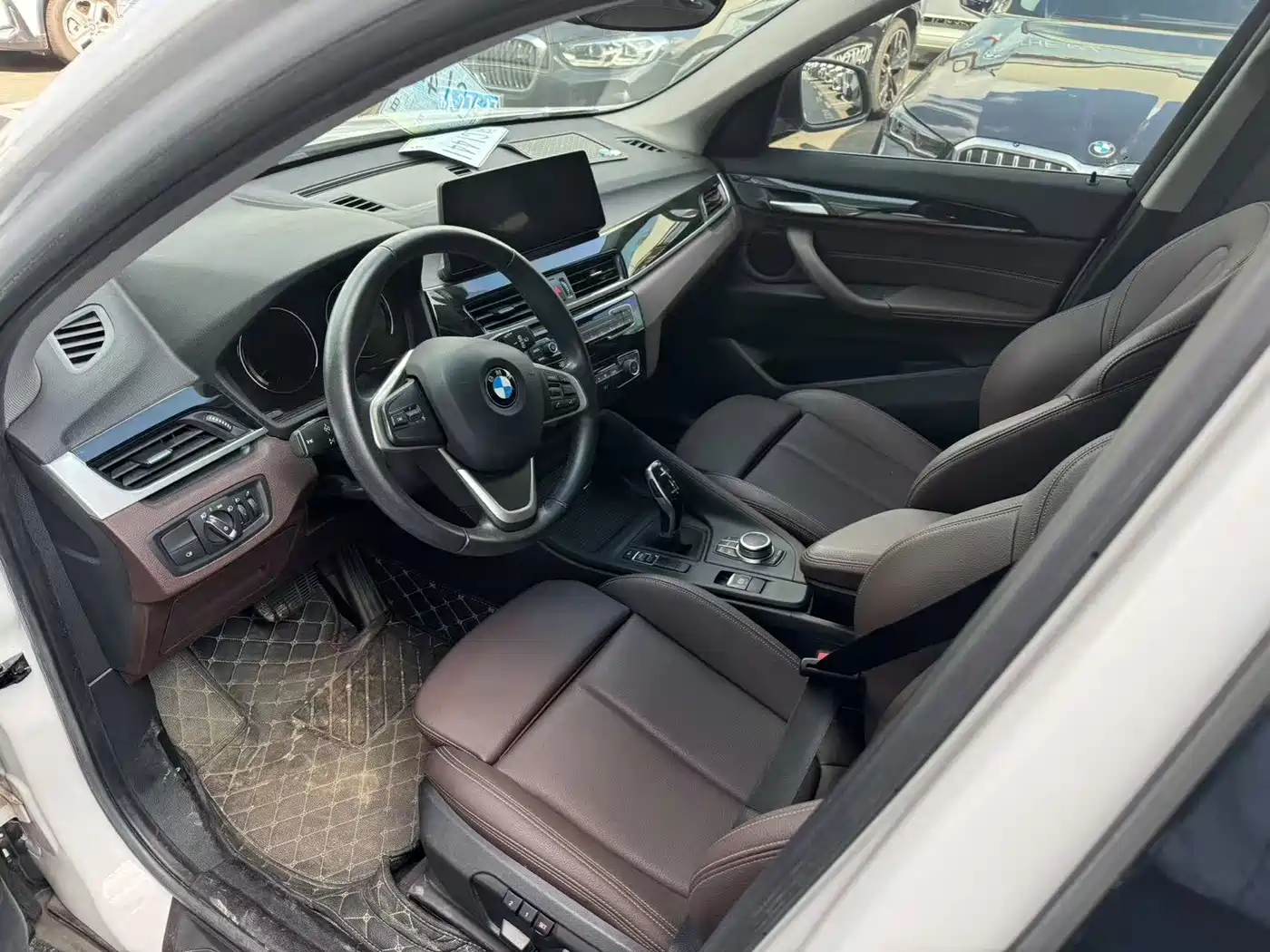 BMW X1 2020 sDrive25Li Leading Model фото 5