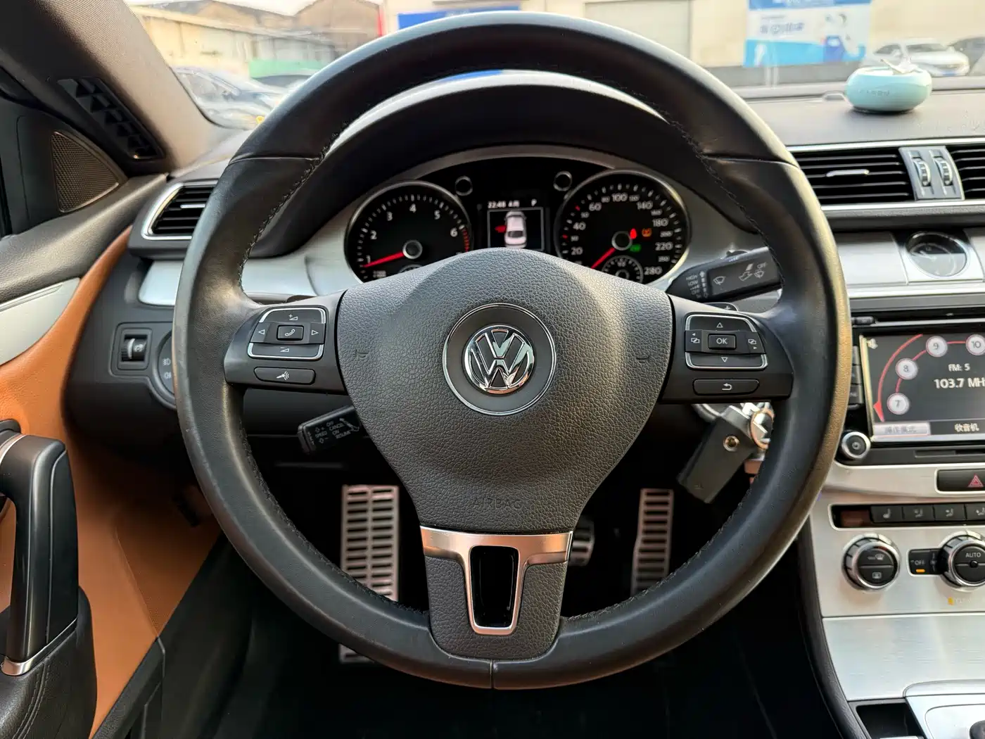 Volkswagen FAW-Volkswagen CC 2016 Model 1.8TSI Luxury фото 10