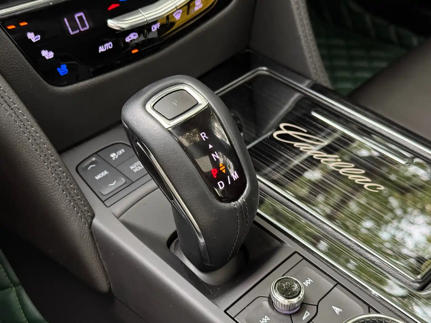 Cadillac CT6 2019 28T Leading Sport Model фото 9