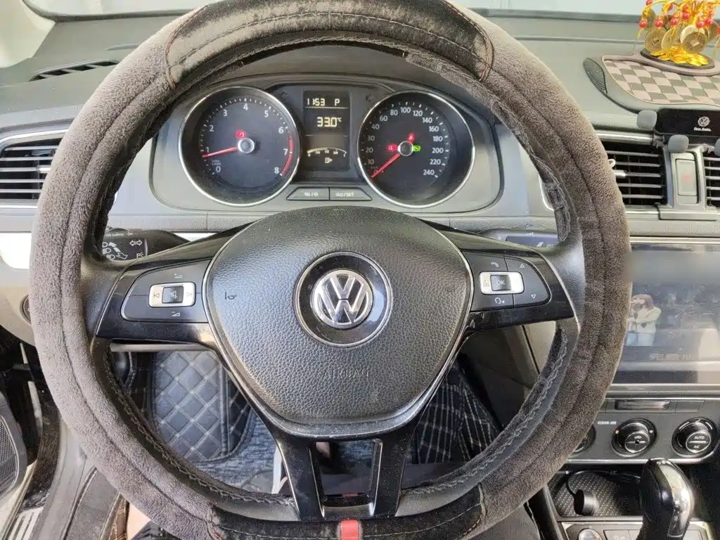 Photo 11 - Volkswagen Lavida