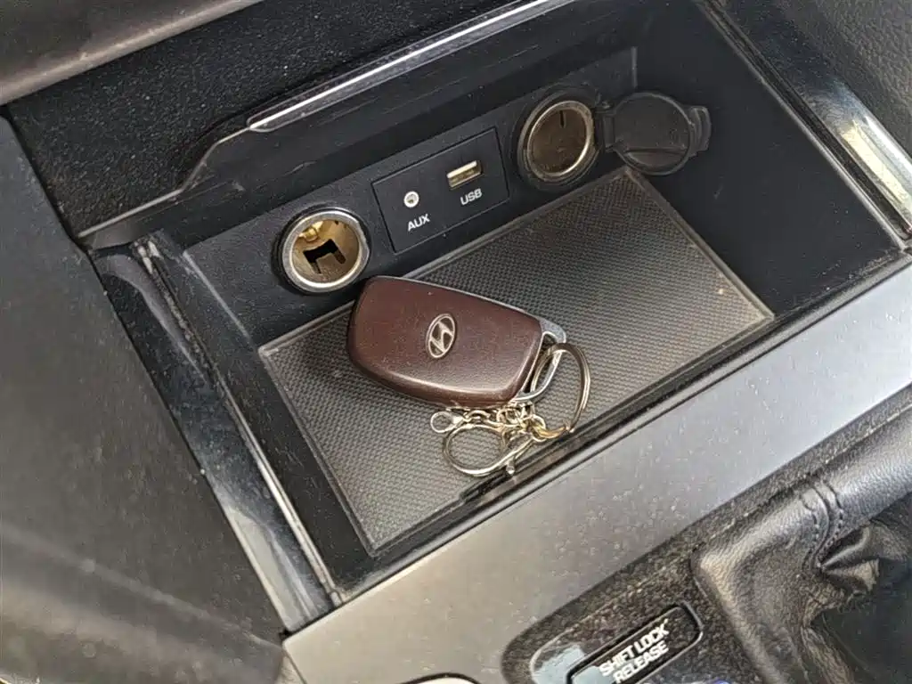 Hyundai Elantra 2016 Model 1.6L Automatic Smart Elite фото 9