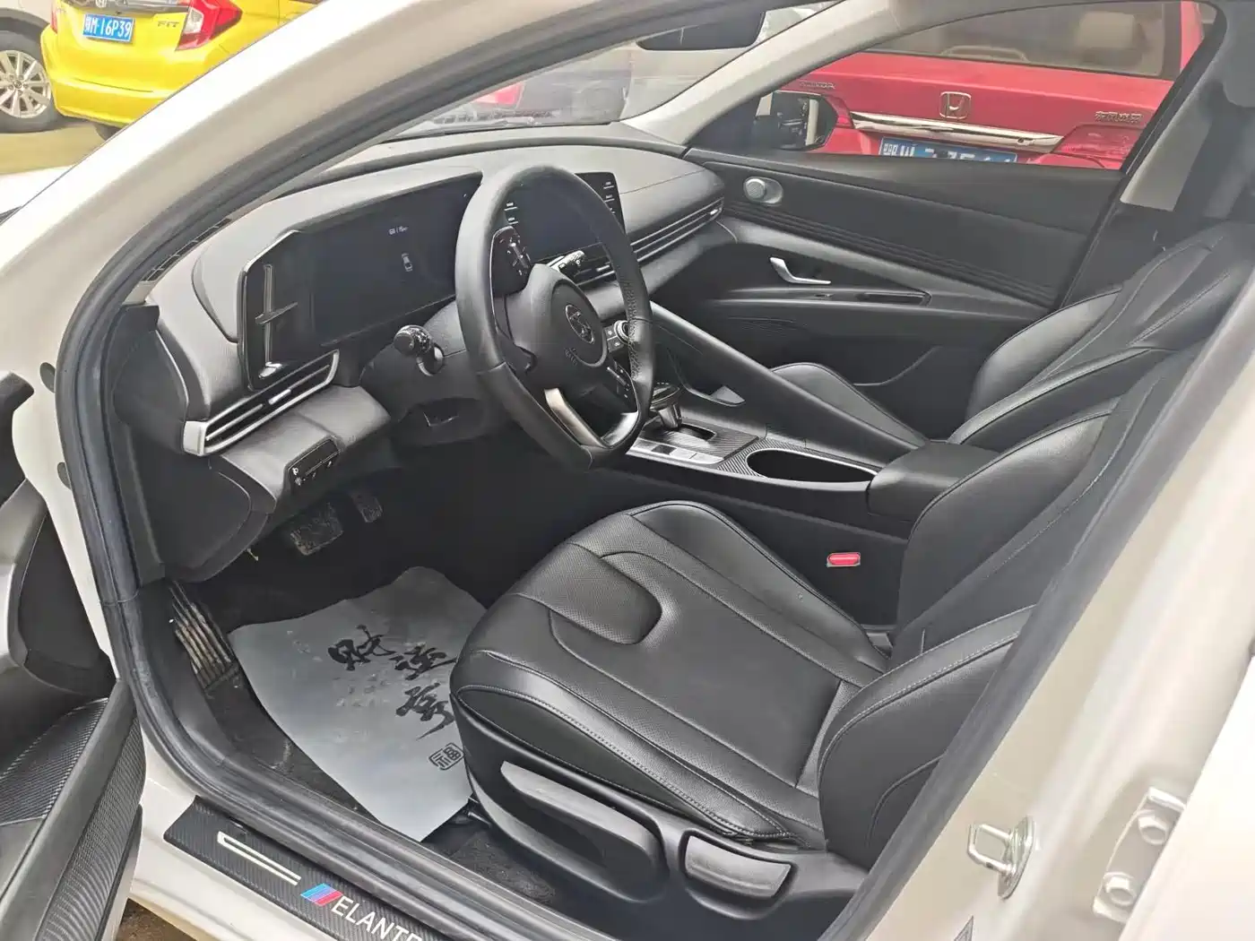 Hyundai Elantra 2021 1.5L CVT GLS Leading Edition фото 5